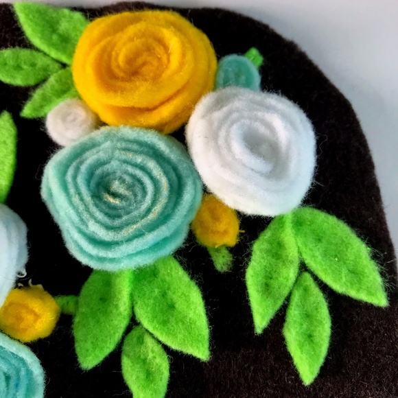 HP - Handmade - OOAK, Guinea Pig Dandelion & Rose Snuffle Mat - Picture 3 of 6